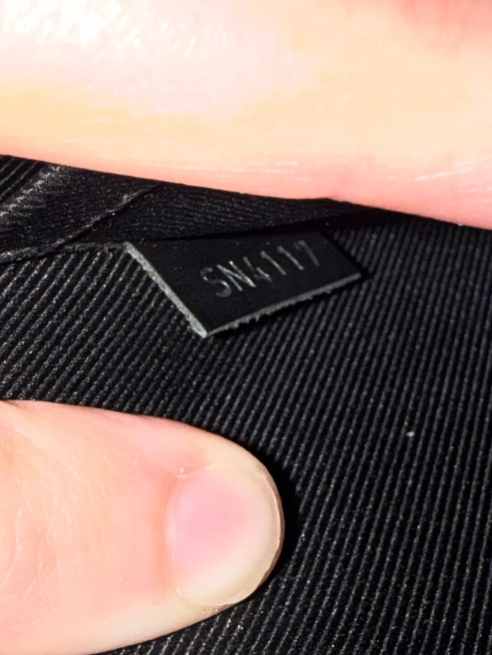 Louis Vuitton Alma BB Rose Cuivre Vernis - Picture 16 of 16